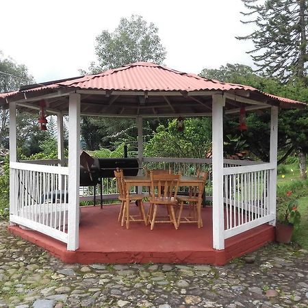 La Gaviota Bnb Bed and Breakfast Filandia Eksteriør billede