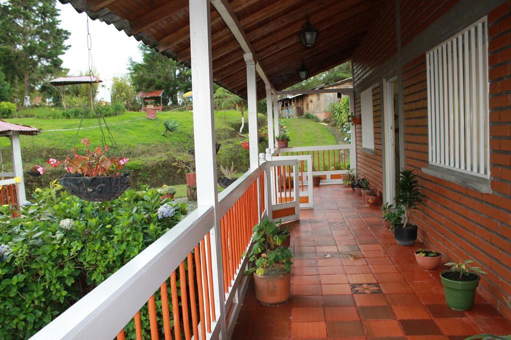 La Gaviota Bnb Bed and Breakfast Filandia Eksteriør billede
