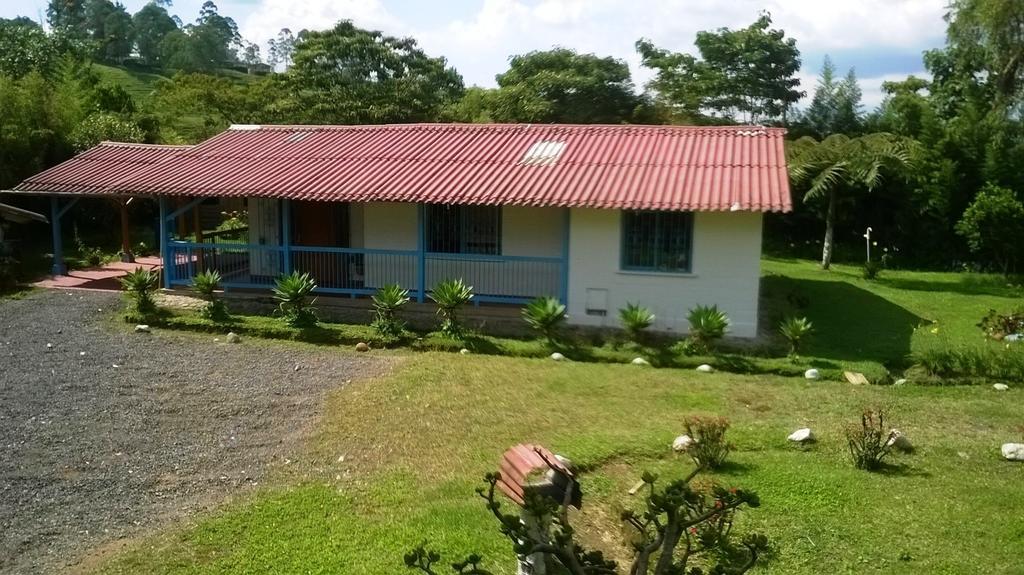 La Gaviota Bnb Bed and Breakfast Filandia Eksteriør billede