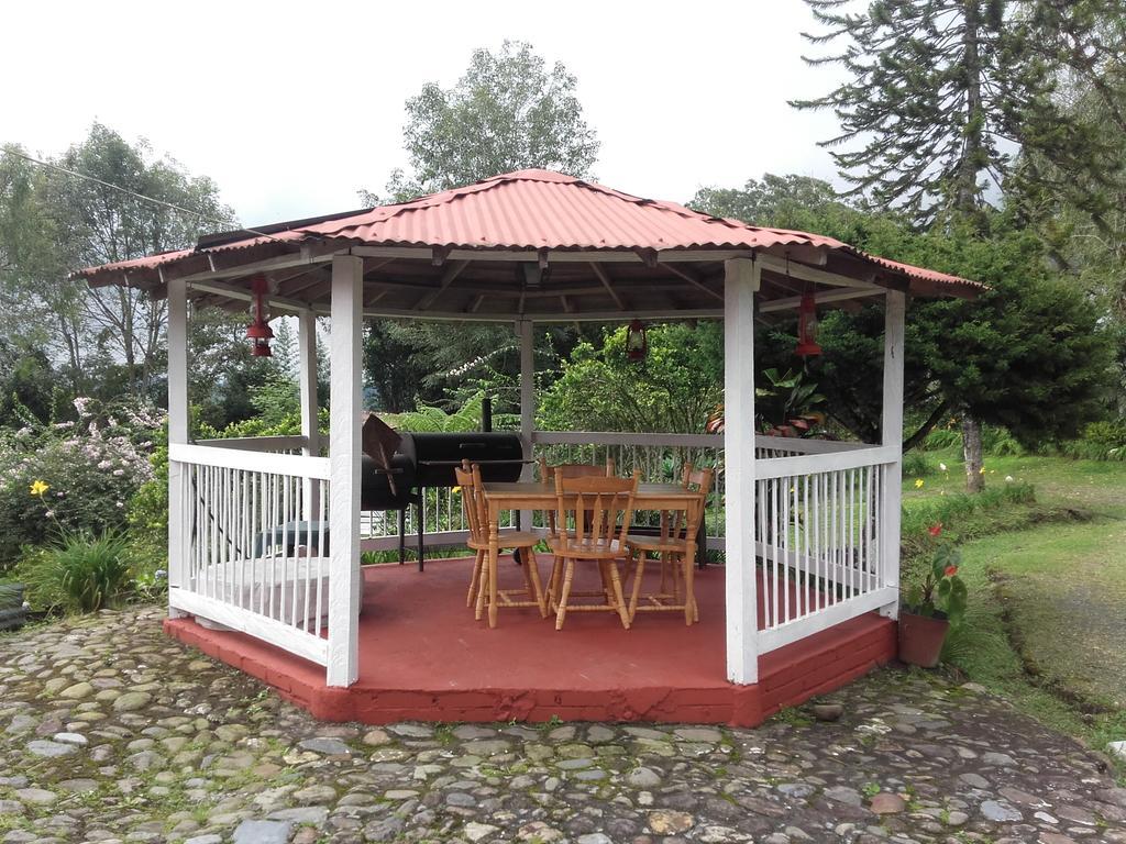 La Gaviota Bnb Bed and Breakfast Filandia Eksteriør billede