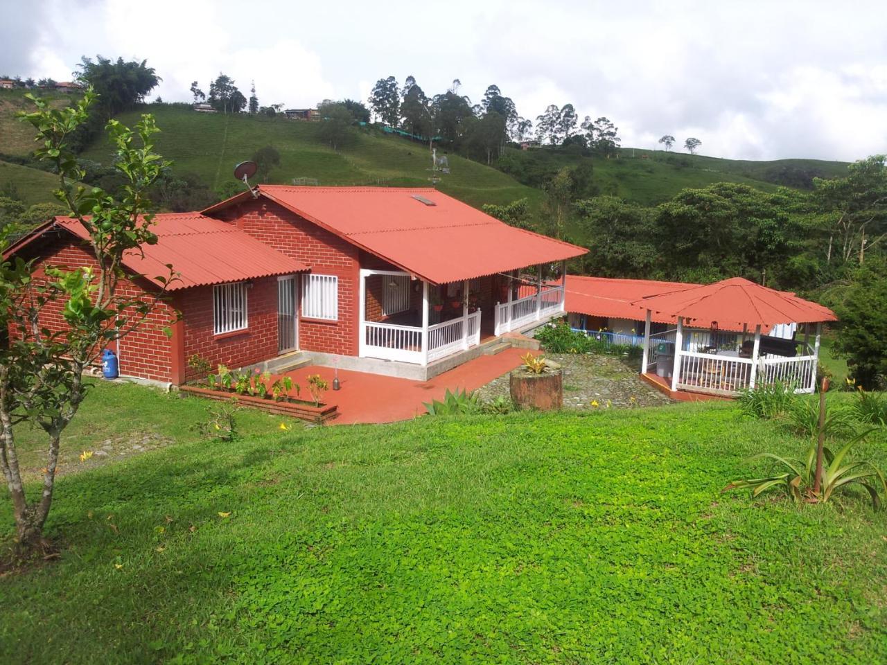 La Gaviota Bnb Bed and Breakfast Filandia Eksteriør billede